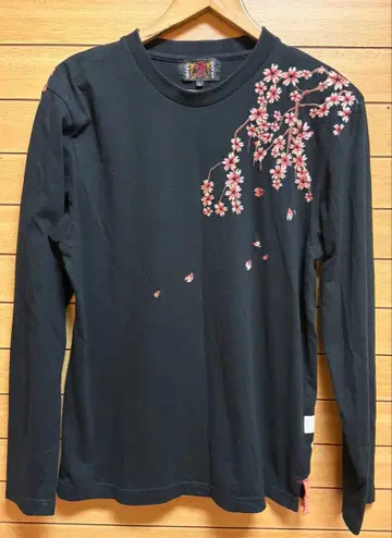 금 일본풍 패턴 롱 T셔츠 남성용 L 사이즈