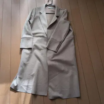 Luca chouette 베이지 스웨이드 느낌 코트 사이즈 2