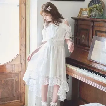 LIZLISA 플뢰르 피쉬테일 원피스 화이트