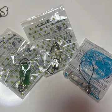 베어브릭 이세탄 외 2개