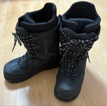 ZARA 스노우 부츠