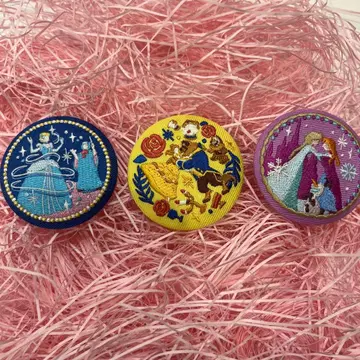 디즈니 자수 캔뱃지 2 묶음 판매