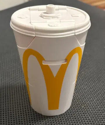 맥도날드 맥쉐이크 0호기 피규어