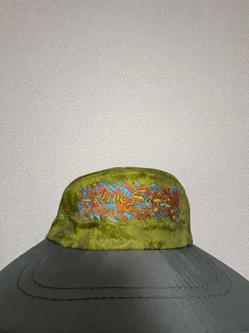 올리브 그린 자수 캡