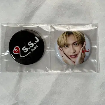 시손 준 SSJ 2025 방문자 혜택 캔 배지