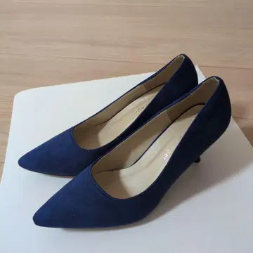 네이비 블루 스틸레토 하이힐