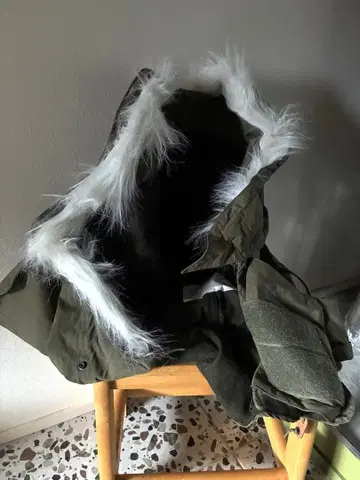 구제 모즈 코트 머리 부분만