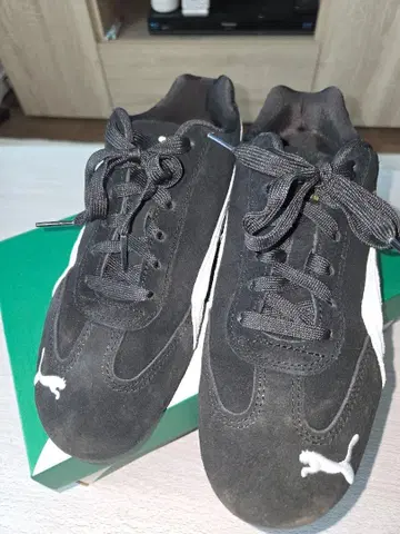 Puma 블랙/화이트 스니커즈