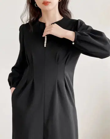 블랙 펄 버튼 미디 기장 원피스