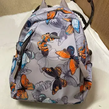 나비 패턴 백팩 백팩