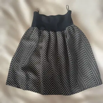 LEA NOULE 플레어 스커트 마름모 무늬