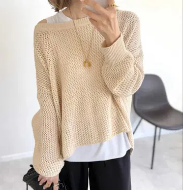 메쉬 니트 상의