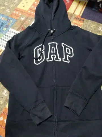 GAP 블랙 후드티 S 사이즈