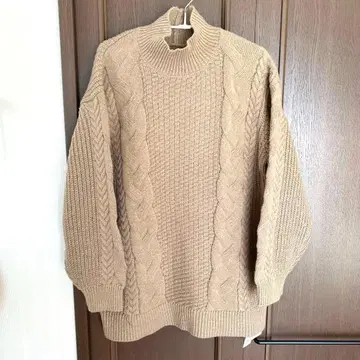 [ 새상품 ] 베이지 터틀넥 스웨터 케이블 니트 FLQ-15510-C