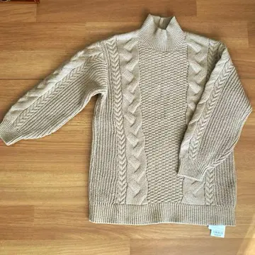 [ 새상품 ] 베이지 터틀넥 스웨터 케이블 니트 FLQ-15510-C