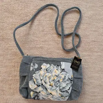 페이 숄더백 미니백 그레이 새상품 미사용품