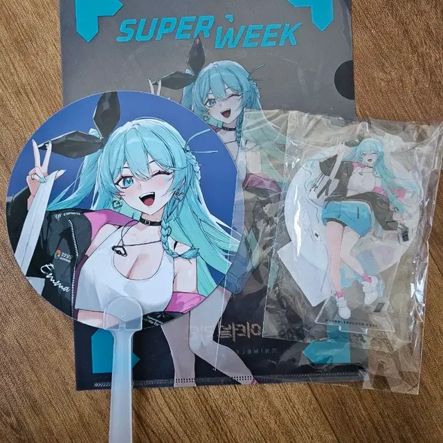 이터널리턴 슈퍼위크 엠마 굿즈 세트 (부채/클리어파일/아크릴스탠드