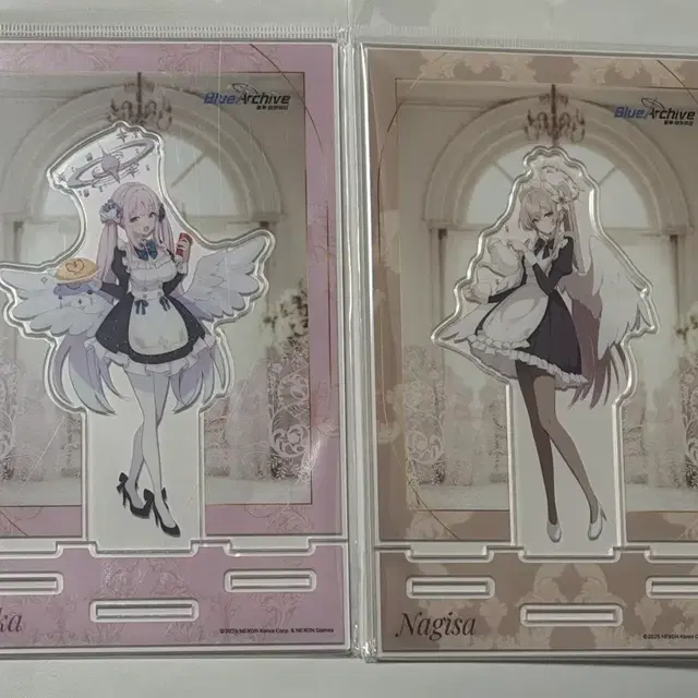 블루아카이브 애니플러스 미카 나기사 아크릴 스탠드