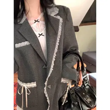 레이스 장식 그레이 오버사이즈 자켓 두꺼운 원단 그레이