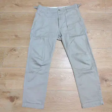 엔지니어드 가먼츠 퍼티그 팬츠 베이지 사이즈 30