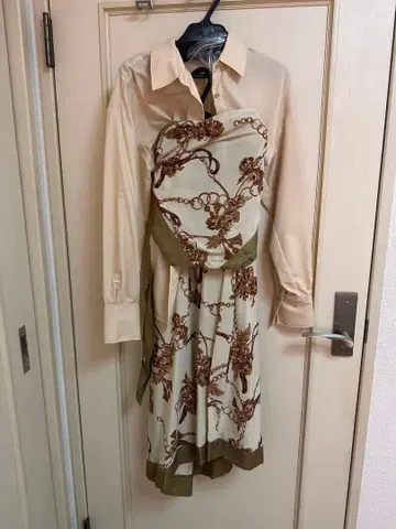 릴리 브라운 상하의 세트