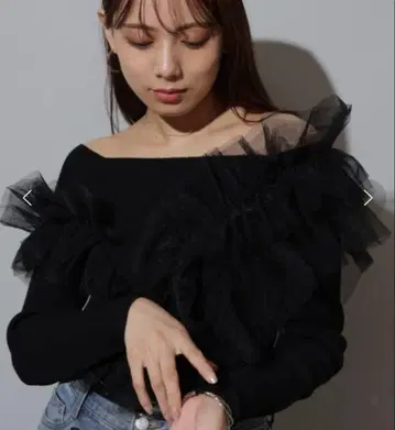 마이 스트라다 / 튤 프릴 니트 블랙 [ 미사용품 ]