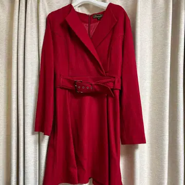 에밀리아 위즈 원피스