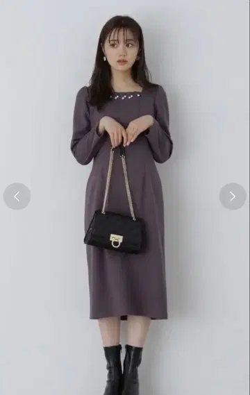 프로포션 바디 드레싱 데콜테 펄 타이트 원피스 퍼플