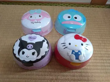 산리오 페이스 모양 케이스 포함 물티슈 4개 세트