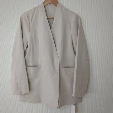 [택 포함 미사용 새상품] Louere 루엘르 노카라 더블 버튼 자켓 M