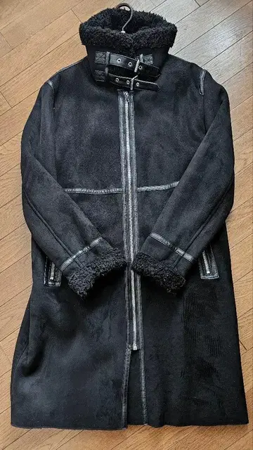 ZARA 페이크 무스탕 롱 코트 L 사이즈