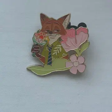 주토피아 닉 핀 배지