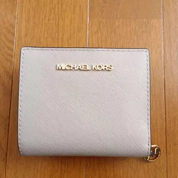MICHAEL KORS 그레이 이단 접이식 지갑