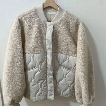 베이지 플리스 자켓 S 사이즈