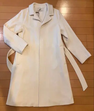 화이트 헤링본 롱 코트