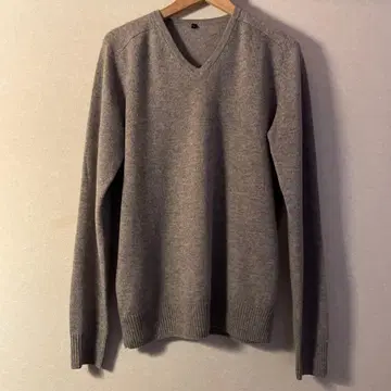 거의 미사용 무인양품 캐시미어 100 V넥 스웨터 L