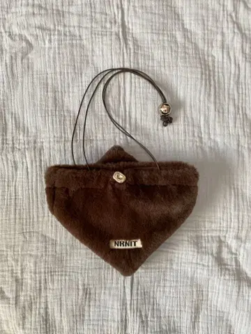 NKNIT 퍼 백 브라운