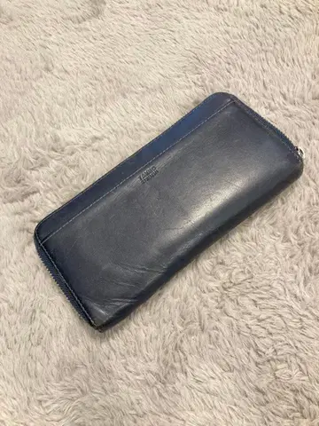 TAKEO KIKUCHI 네이비 가죽 장지갑