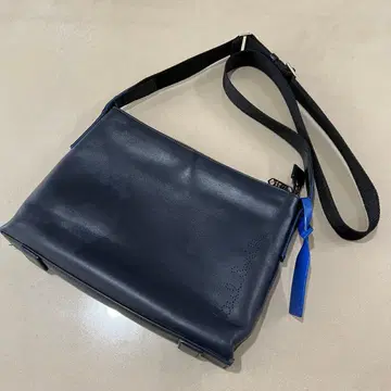 폴스미스 Paul Smith 네이비 가죽 숄더백