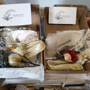 일본 의류용 머리 장식 골드 컬러 꽃 모티브