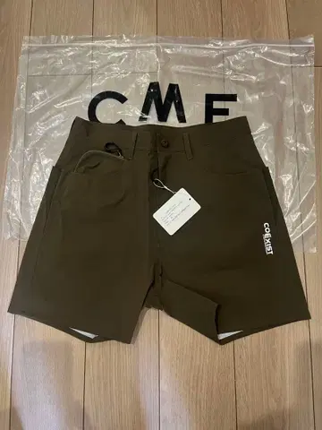 CMF 숏팬츠