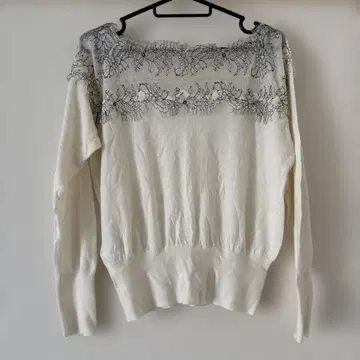 셀포드 레이스 장식 화이트 긴팔 니트 스웨터 38
