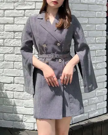 INGNI 소매 슬릿 지퍼 트렌치 미니 원피스