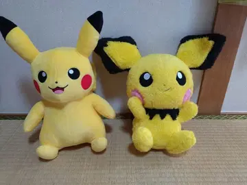 피카츄와 플러스 봉제 인형 세트