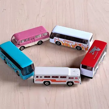 토미카 버스 여러 가지 5대. 한정품 있음.