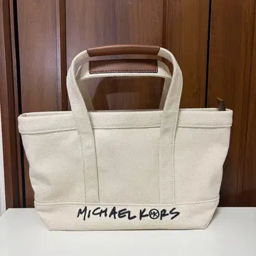 MICHAEL KORS 아이보리 토트백