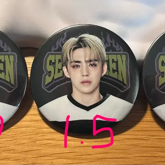 세븐틴 홈 home 굿즈 캔뱃지 양도 디노 디에잇 에스쿱스