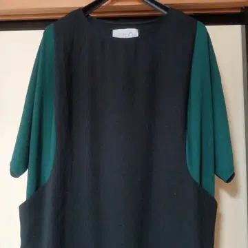 n'OrLABEL 블랙 x 그린 절개 멋진 티셔츠 원피스 F 사이즈