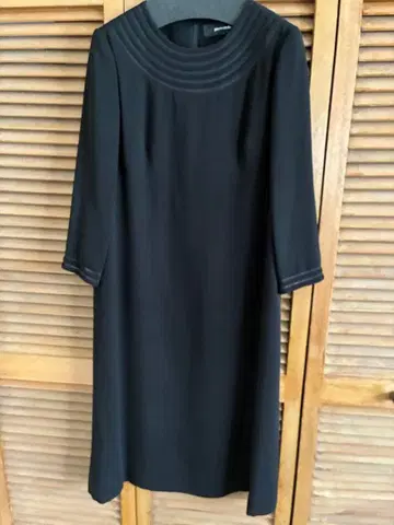 블랙 원피스 3/4 소매