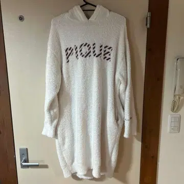 새상품급 젤라또피케 크리스마스 로고 자카드 후드 드레스 원피스